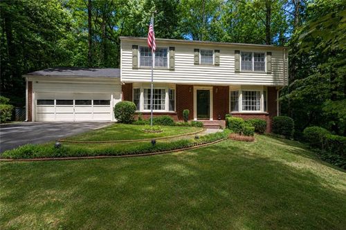 92 Brandon Ridge Dr, Sandy Springs, GA, 30328-2136 | Card Image
