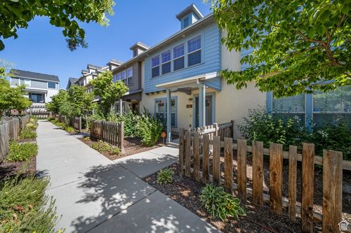 862 W Capraia Ct, Midvale, UT, 84047-3504 | Card Image