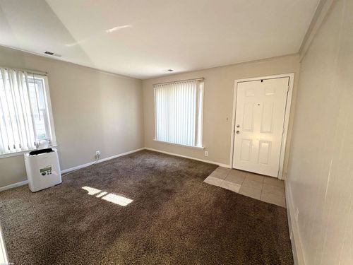 11228 Studebaker Ave, Warren, MI, 48089-2513 | Card Image