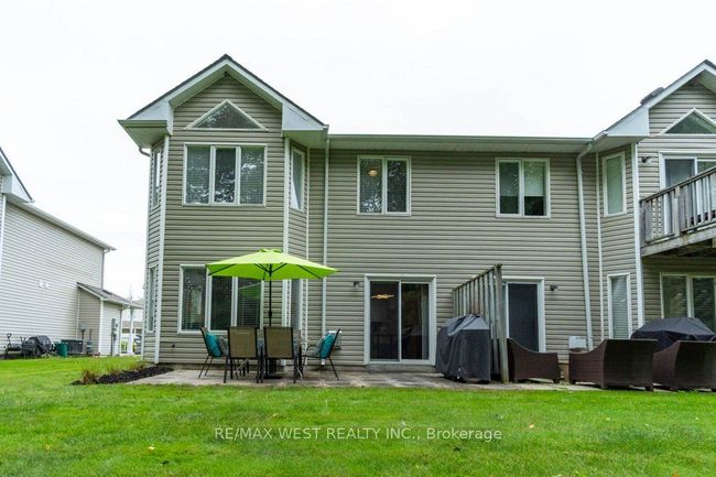 29 Sundial Crt, Condo with 4 bedrooms, 3 bathrooms and 1 parking in Collingwood ON | Image 15
