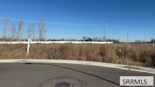 421 Birdie Thompson Dr, Idaho Falls, ID, 83401-1128 | Card Image