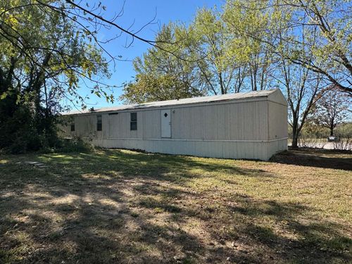 18160 Lawrence 2240, Aurora, MO, 65605-7216 | Card Image