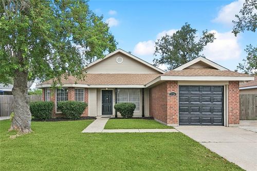 2724 Laurie Ln, Marrero, LA, 70072-6259 | Card Image