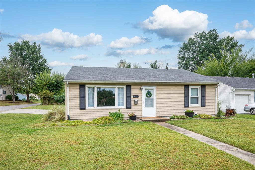 67th Pl, Kansas City, MO 64118