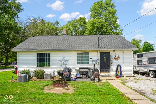 8375 Putnam Street, Stilesville, IN, 46180 | Card Image