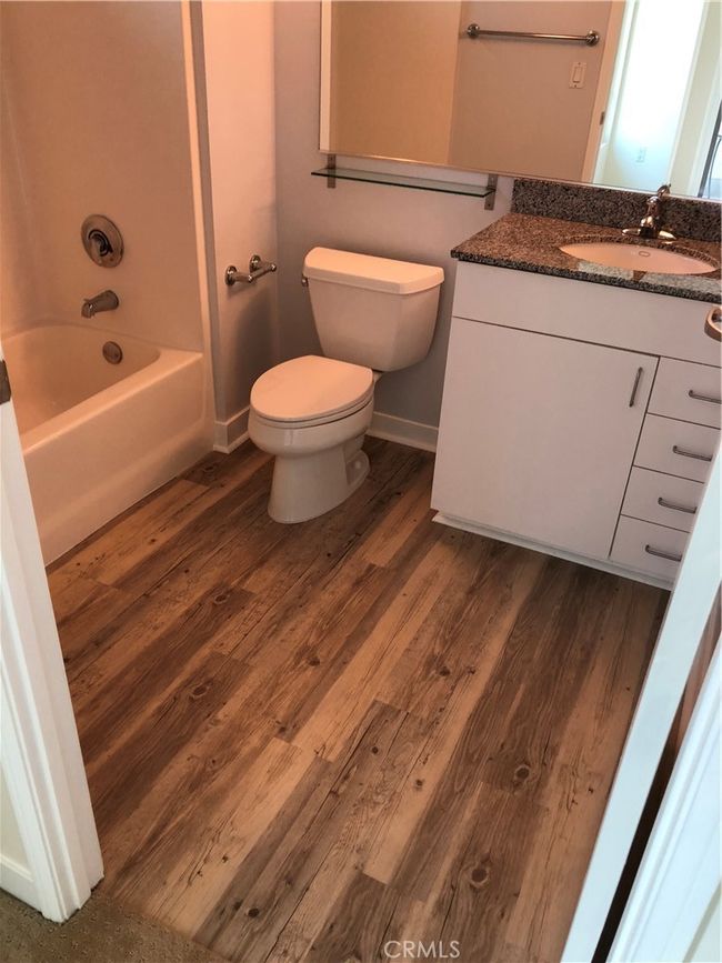 Bathroom #2 | Image 10