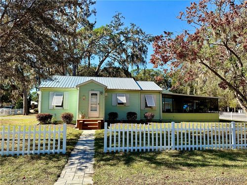 28049 Sewickley St, Brooksville, FL, 34601-7318 | Card Image
