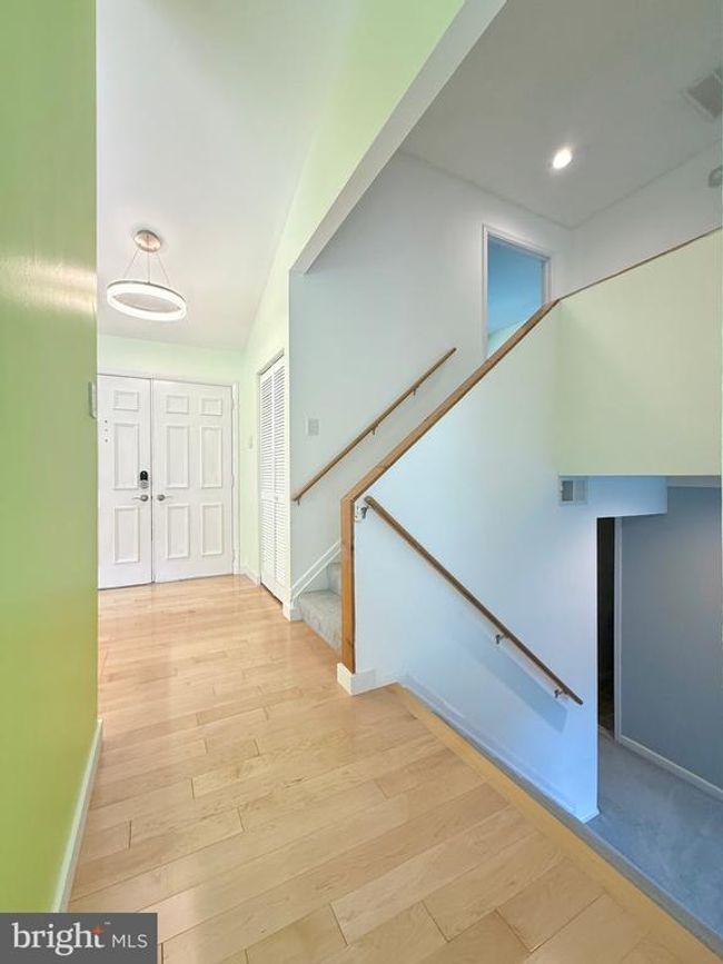 231 E Juniper Ave, House other with 3 bedrooms, 3 bathrooms and null parking in STERLING VA | Image 22