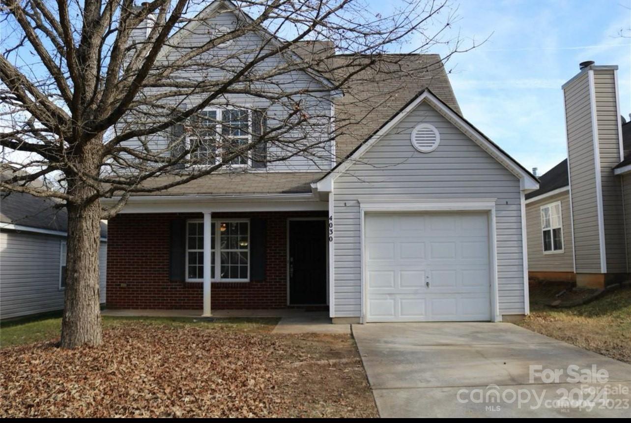 Cindy Woods Ln, Charlotte, NC 28216