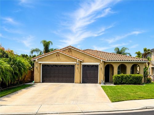 8157 Maisey Ct, Eastvale, CA, 92880-0926 | Card Image