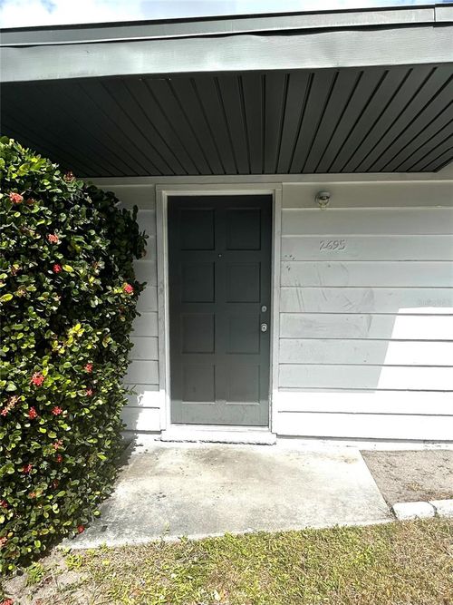 2695 Fruitville Rd, Sarasota, FL, 34237-5222 | Card Image