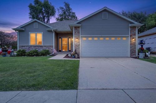 18-1502 N Tamarack Street, Delavan, WI, 53515 | Card Image
