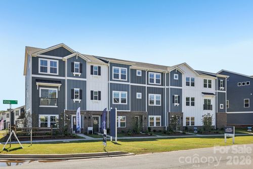 375 Golden Maple Ct, Fort Mill, SC, 29708-9537 | Card Image
