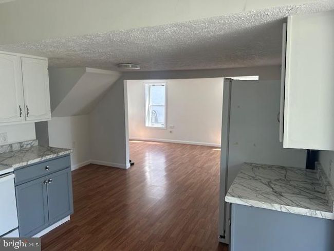 212 Pierpont St, House other with 3 bedrooms, 2 bathrooms and null parking in PETERSBURG WV | Image 8