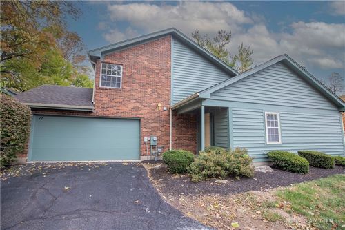 17 Westerly Ln, Centerville, OH, 45458-2317 | Card Image