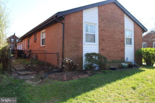 4127 Anacostia Ave Ne, WASHINGTON, DC, 20019-1927 | Card Image