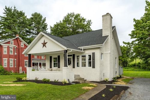 523 Valley Ave, ATGLEN, PA, 19310-1400 | Card Image