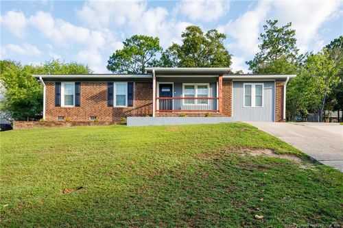 3321 Red Fox Rd, Spring Lake, NC, 28390-1538 | Card Image