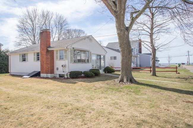 16, 18 Bayberry Road, House other with 2 bedrooms, 1 bathrooms and null parking in Old Saybrook CT | Image 5