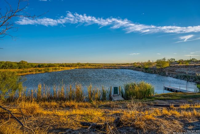 9239 Fm 133, Home with 7 bedrooms, 7 bathrooms and null parking in Cotulla TX | Image 17