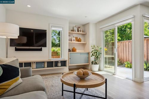 316 Garden Creek Pl, Danville, CA, 94526-1725 | Card Image