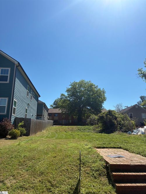 217 S Calhoun St, Greenville, SC, 29601-4044 | Card Image