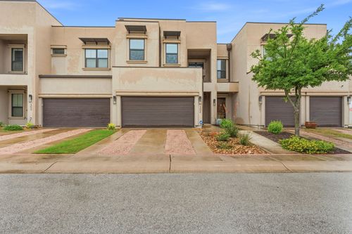 302-8200 Southwest Pkwy, Austin, TX, 78735-8572 | Card Image