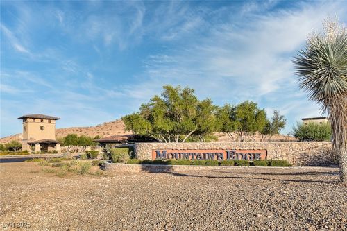 7440 Earnshaw Ave, Las Vegas, NV, 89179-1623 | Card Image