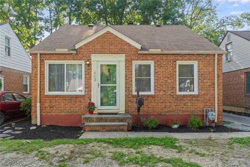602 Huntmere Dr, Bay Village, OH, 44140-2542 | Card Image