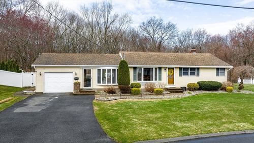 56 Longwood Dr, Chicopee, MA, 01020-2121 | Card Image