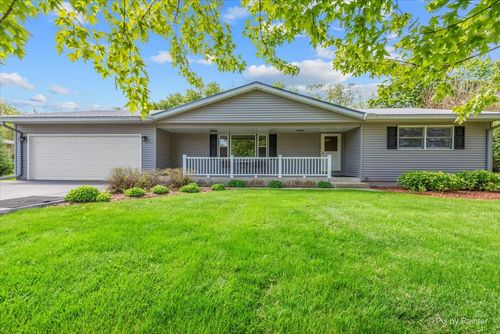 5284 Lawrence Dr, Kirkland, IL, 60146-8416 | Card Image