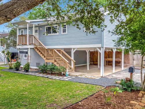 1002 Staples Ave, Seabrook, TX, 77586-3840 | Card Image