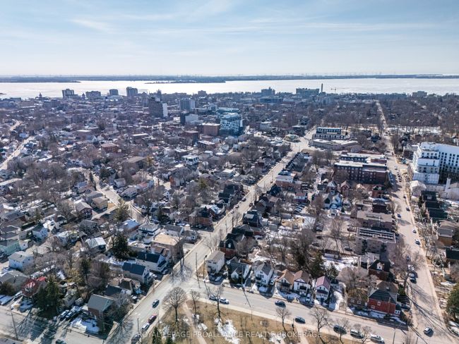 445 Alfred St, House other with 4 bedrooms, 2 bathrooms and 3 parking in Kingston ON | Image 38