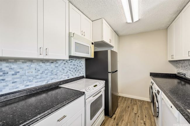 PHA - 1111 Wilder Ave, Condo with 2 bedrooms, 2 bathrooms and 1 parking in Honolulu HI | Image 16