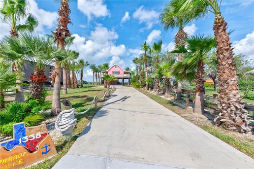 1338 Ross Ave, Port Aransas, TX, 78373-4204 | Card Image