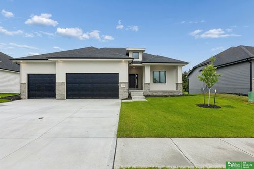 12383 Windsor Dr, Papillion, NE, 68046-4191 | Card Image