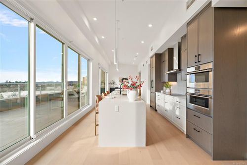 502-1102 Esquimalt Rd, Esquimalt, BC, V9A3N4 | Card Image