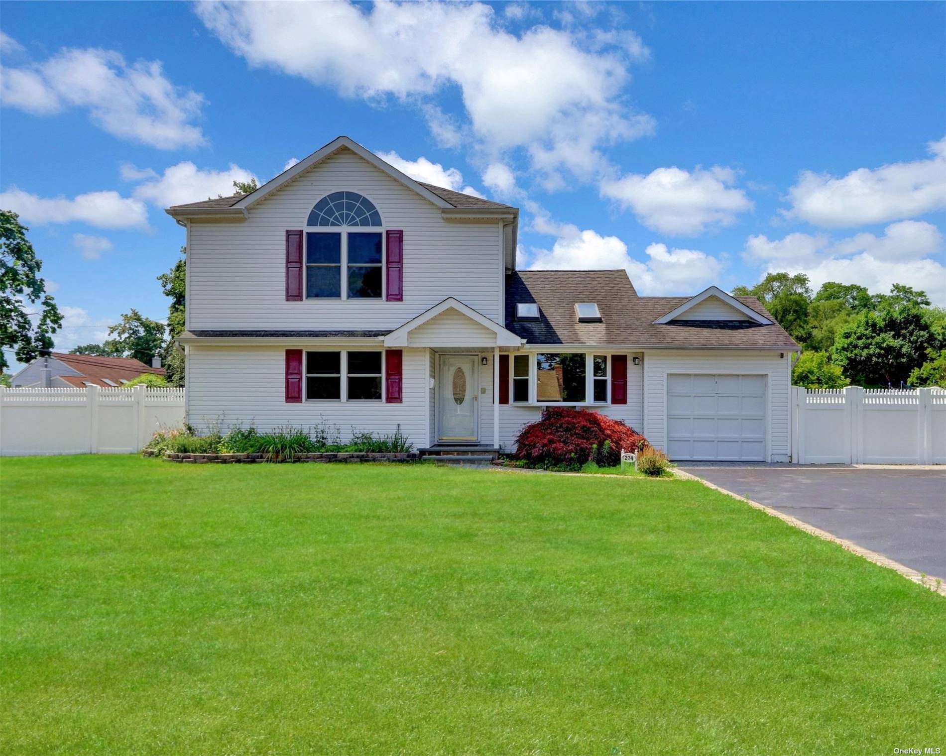 Curtin Ave, West Islip, NY 11795