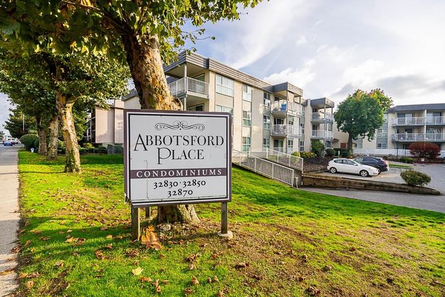319 - 32850 George Ferguson Way, Condo with 1 bedrooms, 1 bathrooms and null parking in Abbotsford BC | Image 1