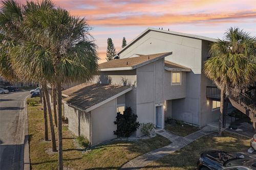 36a1-6336 Newtown Circle, TAMPA, FL, 33615 | Card Image