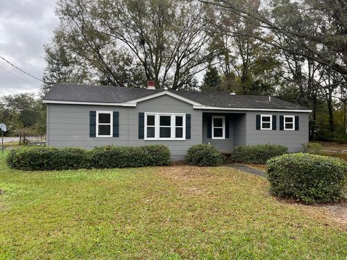 412 Live Oak St, Walterboro, SC, 29488-3426 | Card Image