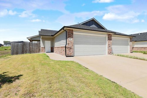 5752 E Bristol, Wichita, KS, 67220 | Card Image