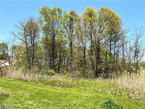 2153 Coates Dr, Girard, OH, 44420-1168 | Card Image