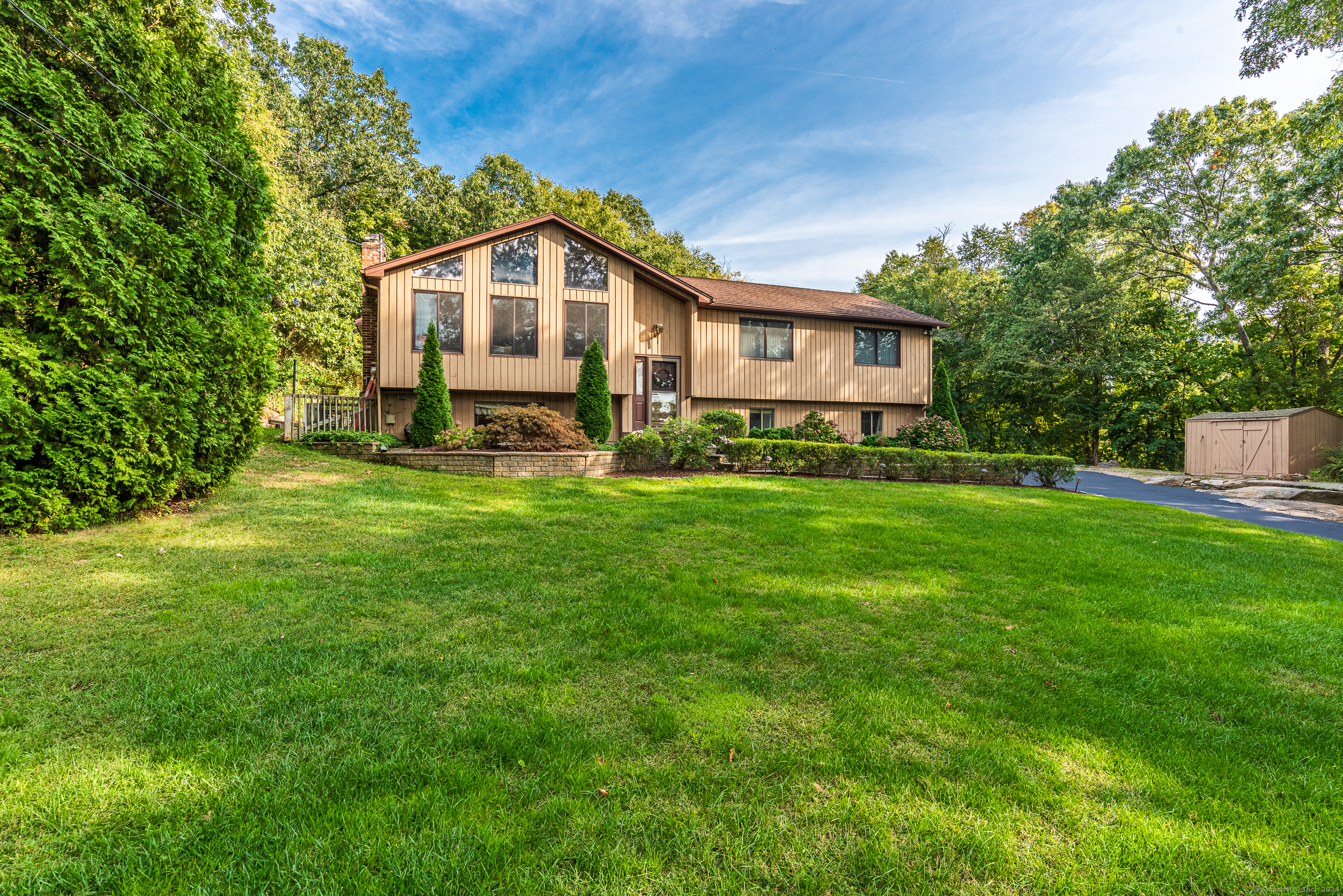 Big Horn Rd, Shelton, CT 06484