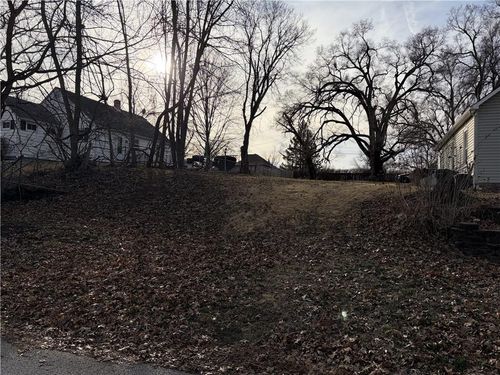 1314 Grand Ave, Leavenworth, KS, 66048-3032 | Card Image