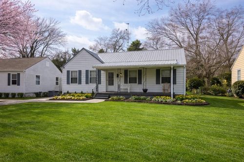 2803 Nelson Dr, Hopkinsville, KY, 42240-4740 | Card Image