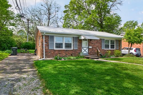 838 Aster Rd, Lexington, KY, 40504-3302 | Card Image