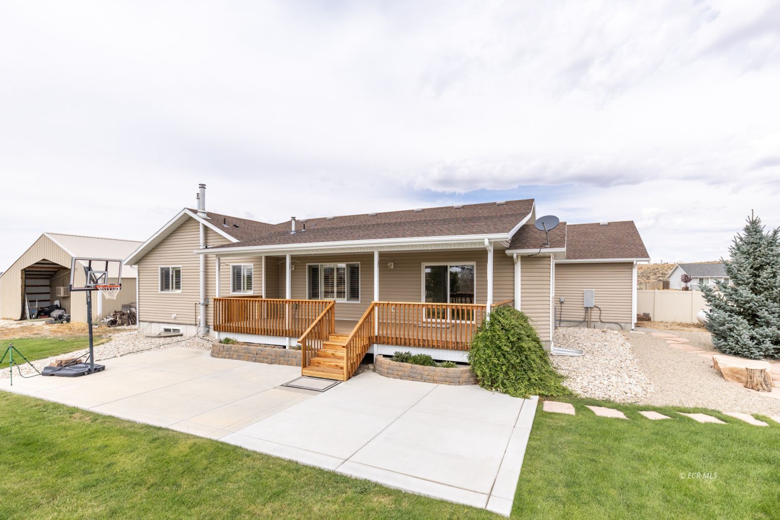 Residential in Spring Creek 3