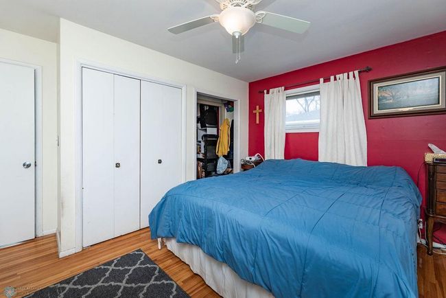Main Floor Lg Bdrm | Image 8