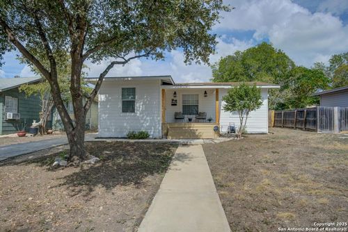 313 W Wildwood, San Antonio, TX, 78212-1418 | Card Image